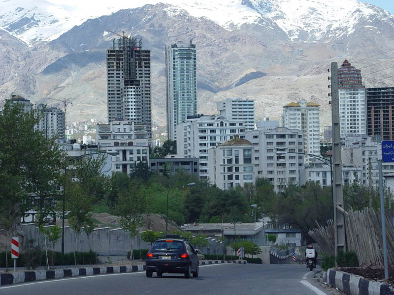 برج‌ های مسکونی معروف خیابان فرشته تهران